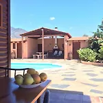 Casa La Molineta 펜션 *